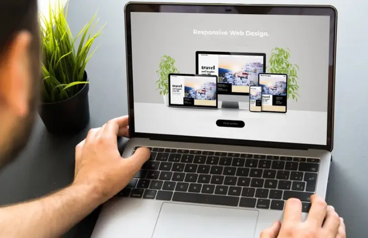  طراحی ظاهری و تجربه کاربری (UI/UX)